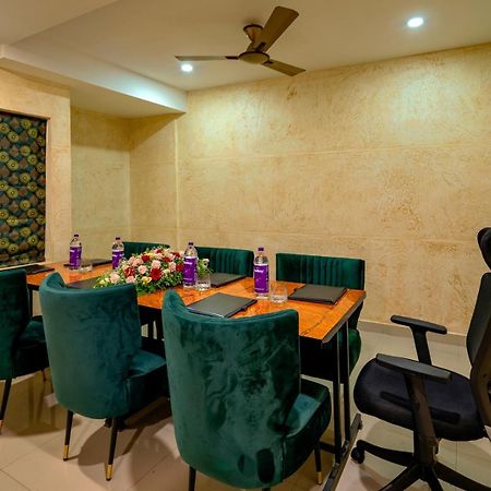 Hotel Malika Residency Ettumanoor Εξωτερικό φωτογραφία
